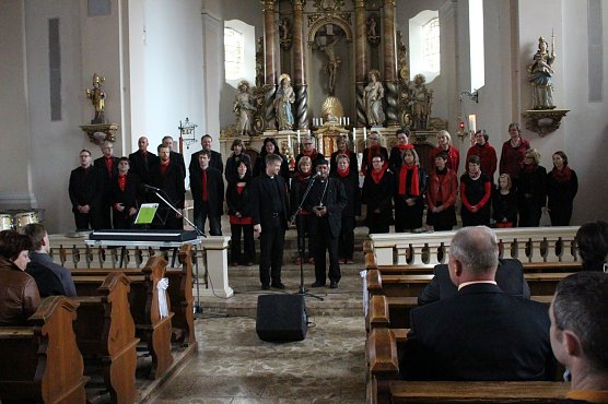 Chor (Foto: Katrin Cieslak)