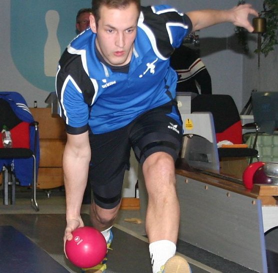 Daniel Sch&auml;fer holte seinen ersten M&auml;nner-Titel (Foto: Uwe Tittel)