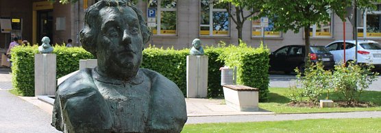 Reformatorendenkmal am Nordh&auml;user Lutherbrunnen (Foto: Angelo Glashagel)