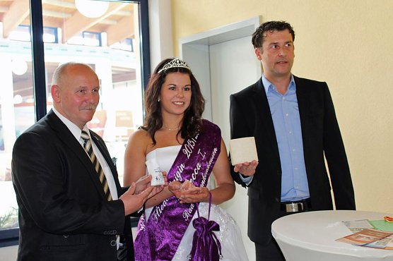 Die besondere Totes-Meer-Salzgrotte (Foto: Karl-Heinz Herrmann) Die besondere Totes-Meer-Salzgrotte (Foto: Karl-Heinz Herrmann)