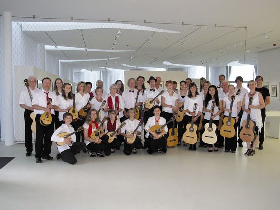 Konzert zum zehnj&auml;hrigen Geburtstag: das Landeszupforchester Th&uuml;ringen wird in der Basilika M&uuml;nchenlohra spielen (Foto: Landeszupforchester Th&uuml;ringen)