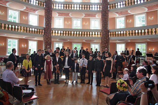 Teilnehmer aus 10 Bundesländern (Foto: Carl-Schroeder-Konservatorium) Teilnehmer aus 10 Bundesländern (Foto: Carl-Schroeder-Konservatorium)