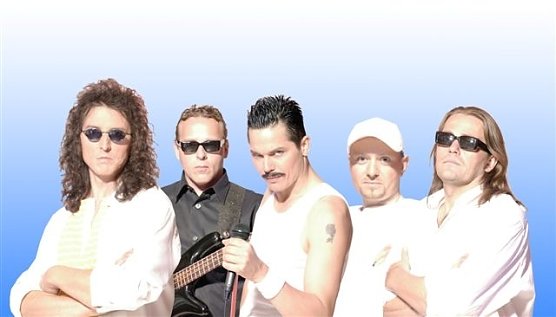 Als Highlight auf der Theaterbühne: die Queen Revival Band (Foto: Pressestelle Stadt Nordhausen) Als Highlight auf der Theaterbühne: die Queen Revival Band (Foto: Pressestelle Stadt Nordhausen)