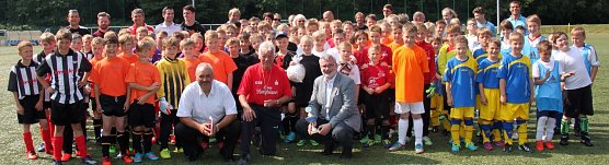 Grundschulen im Fu&szlig;ballfieber (Foto: J. Piper)