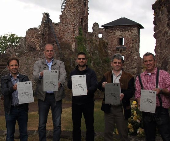 Neue Tafeln (Foto: J. Piper)