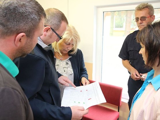 Diskutiert (Foto: P. Grabe|Stadtverwaltung Nordhausen)