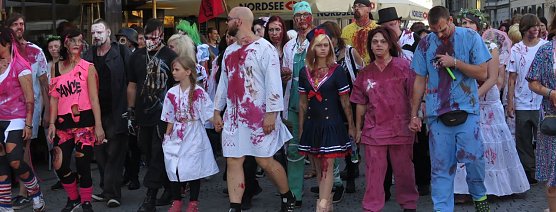 Untote unterwegs - Zombie-Walk in Leipzig (Foto: nnz)