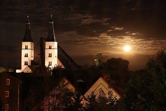 Monduntergang mit Nordh&auml;user Dom, Sonntag 5:45 (Foto: Eckart Holstein)