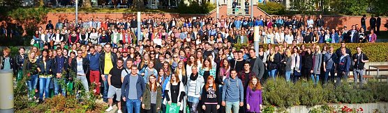 Die Neuen auf dem Campus (Foto: Tina Bergknapp/HSN)