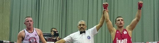 Bunn siegt, Entscheidung f&auml;llt im letzten Kampf des Abends (Foto: J. Reinhardt)