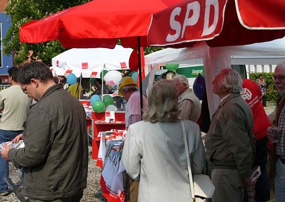 1. Mai auf dem Berg (Foto: nnz) 1. Mai auf dem Berg (Foto: nnz)