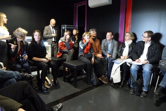 Im Atelier auf der Ile Seguin (Paris), wo fr&uuml;her der Renault R4 produziert wurde (Foto: Leonard Schenk, Konstanz)