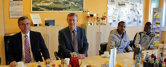 Brot und Lohn ist die beste Integration (Foto: Karl-Heinz Herrmann) Brot und Lohn ist die beste Integration (Foto: Karl-Heinz Herrmann)