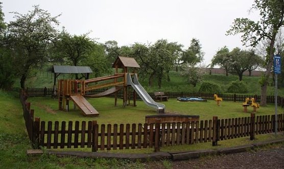 Abenteuer auf dem Spielplatz (Foto: Ibe)