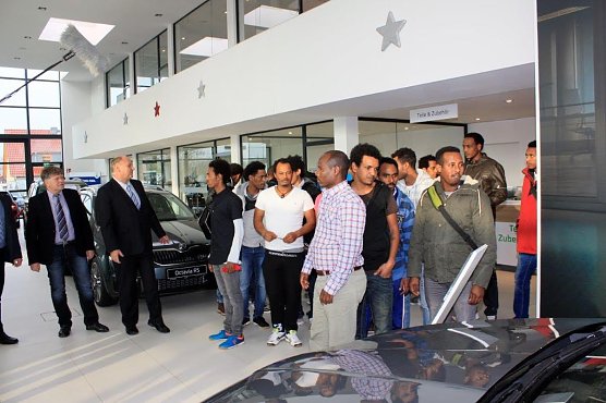 Eine Chance anbieten (Foto: H. Fischer/AHP)