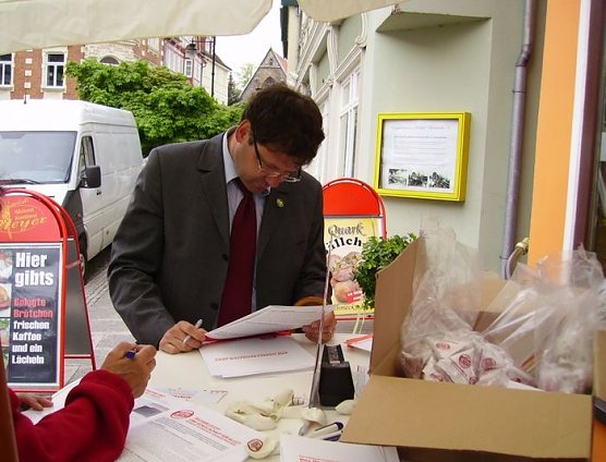 Infostand in Bleicherode (Foto: Dietmar Buchardt) Infostand in Bleicherode (Foto: Dietmar Buchardt)