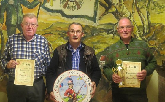 Der Schlumpsch&uuml;tze in der Mitte (Foto: privat)