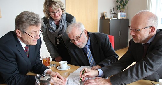 Gespr&auml;ch im Rathaus (Foto: I. Bergmann, Stadtverwaltung Nordhausen)