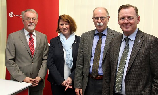 Ministerpräsident würdigt Sozialversicherungsträger (Foto: Knappschaft) Ministerpräsident würdigt Sozialversicherungsträger (Foto: Knappschaft)