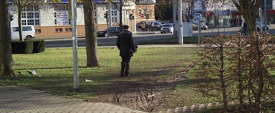 Trampelpfad - mitten in der Stadt (Foto: Argusauge)