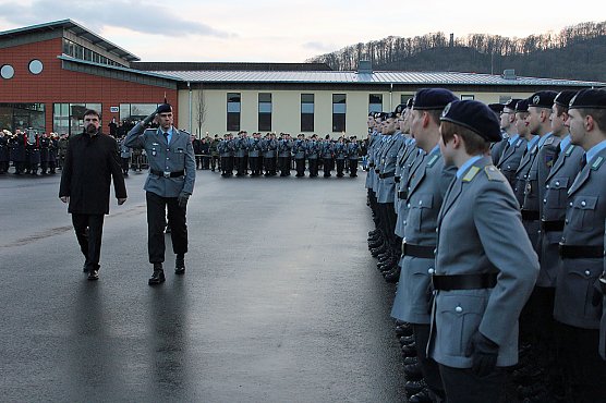 Anwärter in Sondershausen vereidigt (Foto: Karl-Heinz Herrmann) Anwärter in Sondershausen vereidigt (Foto: Karl-Heinz Herrmann)