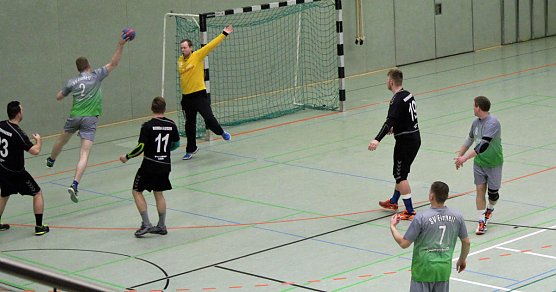 Handball vom Wochenende (Foto: Karl-Heinz Herrmann) Handball vom Wochenende (Foto: Karl-Heinz Herrmann)