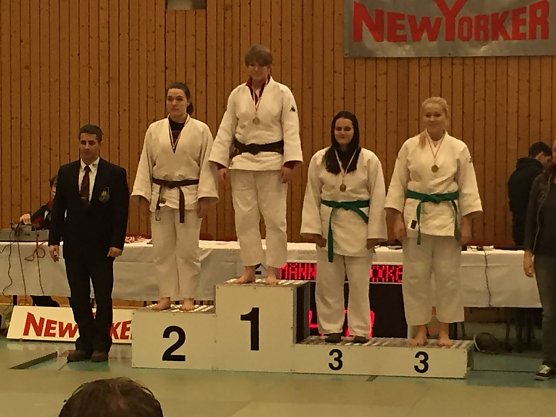 Machte den dritten Platz: Angelique K&ouml;hler bei der Landesmeisterschaft U18 (Foto: Thomas K&ouml;hler)