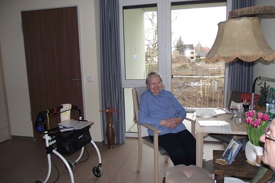 Die 90-j&auml;hrige Dora Schlegel wohnt seit dem 4. Januar im Heim. (Foto: Kurt Frank)