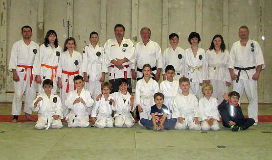 Hochkarätiger Kampfkunstlehrgang in Artern (Foto: W. Bank) Hochkarätiger Kampfkunstlehrgang in Artern (Foto: W. Bank)