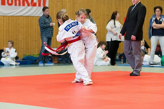 Finja kämpfte in Schmalkalden für die Kampfkunstakademie mit (Foto: Thomas Köhler) Finja kämpfte in Schmalkalden für die Kampfkunstakademie mit (Foto: Thomas Köhler)