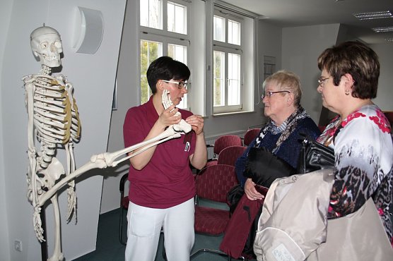 "Rückentücken" besprach man am Dienstag in der Bleicheröder Klinik (Foto: Janine Weller) "Rückentücken" besprach man am Dienstag in der Bleicheröder Klinik (Foto: Janine Weller)