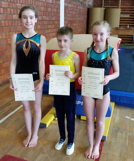 Beim Kampf um die begehrten Einzelpokale waren die Nordh&auml;user mit einer kleinen Auswahl dabei (Foto: Gundula Unger)