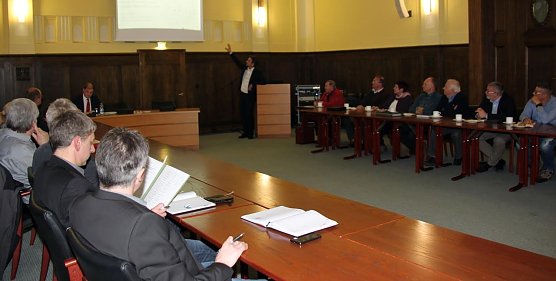 Beratung im Landratsamt (Foto: J. Piper)