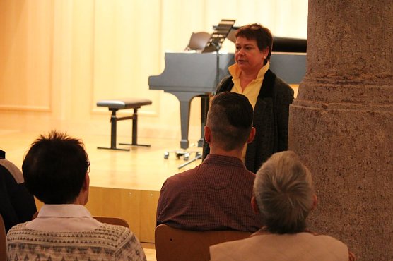 Junge Geiger im Konzert (Foto: Karl-Heinz Herrmann) Junge Geiger im Konzert (Foto: Karl-Heinz Herrmann)