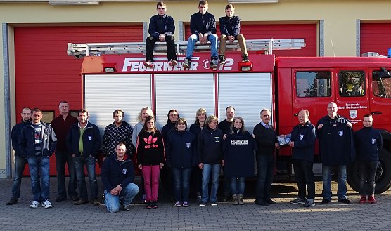 Neue Bekleidung f&uuml;r die Wehr (Foto: privat)