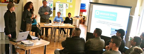 Crash-Kurs in Sachen Recht und Gesetz im Familienzentrum Nordhausen (Foto: Angelo Glashagel)