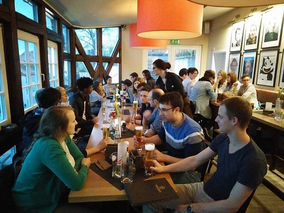 Internationaler Stammtisch im Felix (Foto: Claudia Reich)