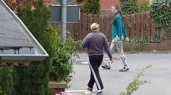 Bettlerinnen unterwegs (Foto: privat)