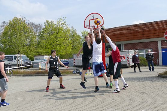 Streetball in Artern � Erfolgsgeschichte im 23. Jahr (Foto: Landratsamt Kyffh&auml;userkreis)