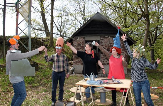 Proben auf dem Burgberg - am Samstag ist es soweit - Ritter Rost feiert auf dem Ilfelder Burgberg Geburtstag (Foto: Jessica Pieper)