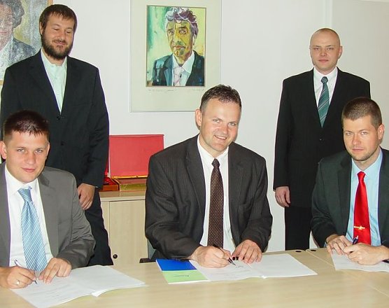 Verträge unterzeichnet (Foto: nnz) Verträge unterzeichnet (Foto: nnz)