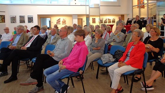 Vernissage in der KSK-Galerie (Foto: Hans-Georg Backhaus)