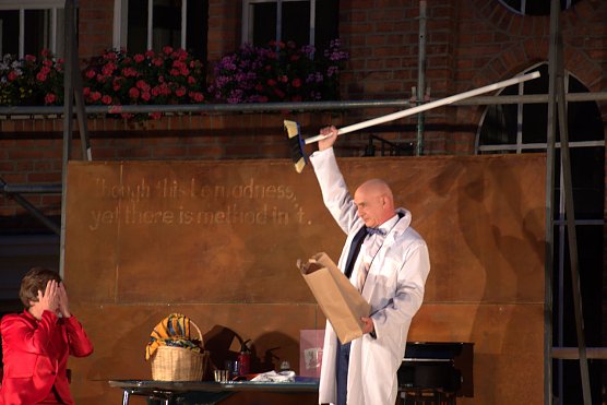 Peter Blei im "Sketch Club" - Irmgard von Topf & Klaus-Dieter Henkel pr&auml;sentierten ihr neues Programm (Foto: Peter Blei)