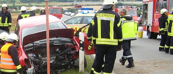 Schwerer Unfall am Schern (Foto: Feuerwehr Bleicherode)