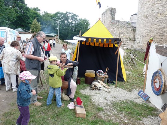 Mittelalterfest Burg Straußberg (Foto: Karl-Heinz Herrmann) Mittelalterfest Burg Straußberg (Foto: Karl-Heinz Herrmann)