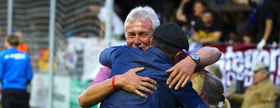 Freude bei "Achim" Junker nach dem Sieg gegen Neugersdorf (Foto: Bernd Peter)