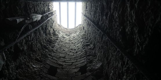 Das wird k&uuml;nftig der begehbare Abstieg in die Nordh&auml;user Unterwelt sein. (Foto: nnz)