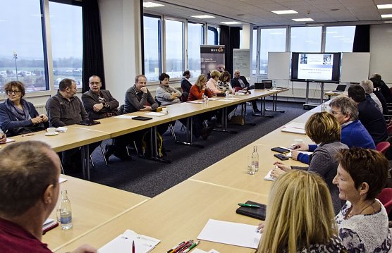 Um digitales Lernen in der Schule ging es jetzt bei einem Informationsaustausch, zu dem der Landkreis Nordhausen Schulen im Rahmen des Modellprojekts Bildung integriert eingeladen hat. (Foto: Christian Schelauske)