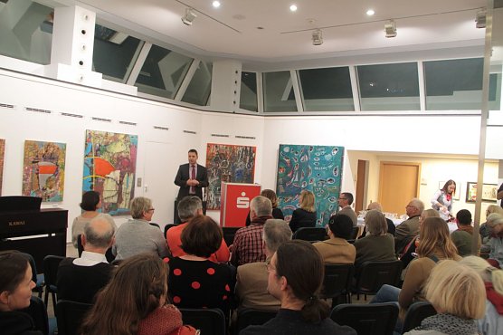 Insgesamt kamen 1.600 Euro zusammen, die dem Neust&auml;dter Hospiz zu Gute kommen werden (Foto: Angelo Glashagel)