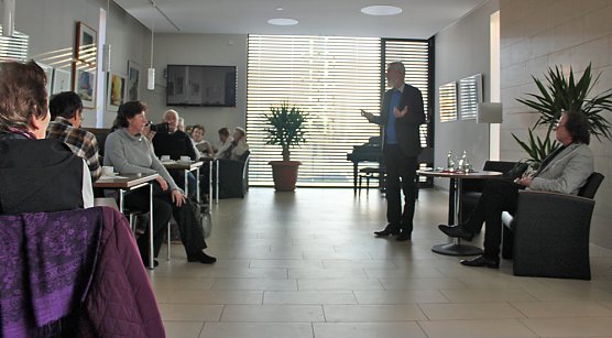 Nordhäuser Maler im Kulturcafé (Foto: Karl-Heinz Herrmann) Nordhäuser Maler im Kulturcafé (Foto: Karl-Heinz Herrmann)